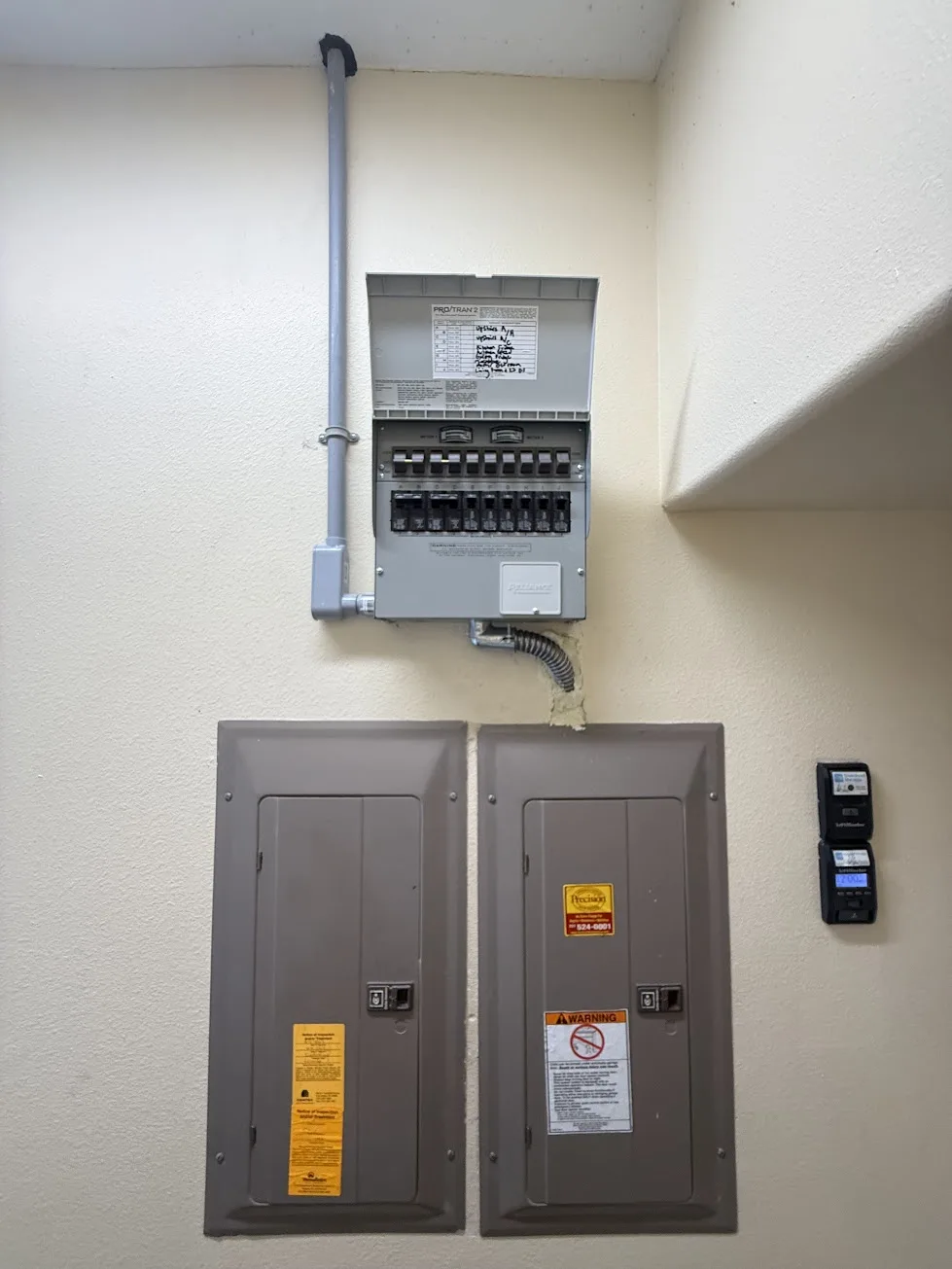 Residential electrical breaker panel